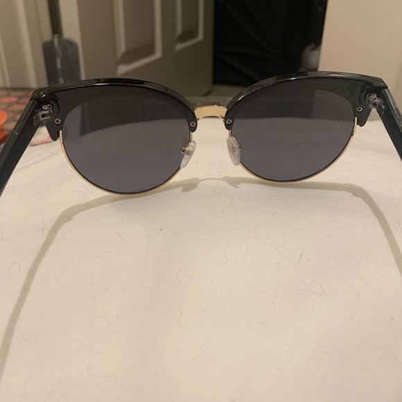 Semi Rimless Sunglasses - Picture 9 of 9